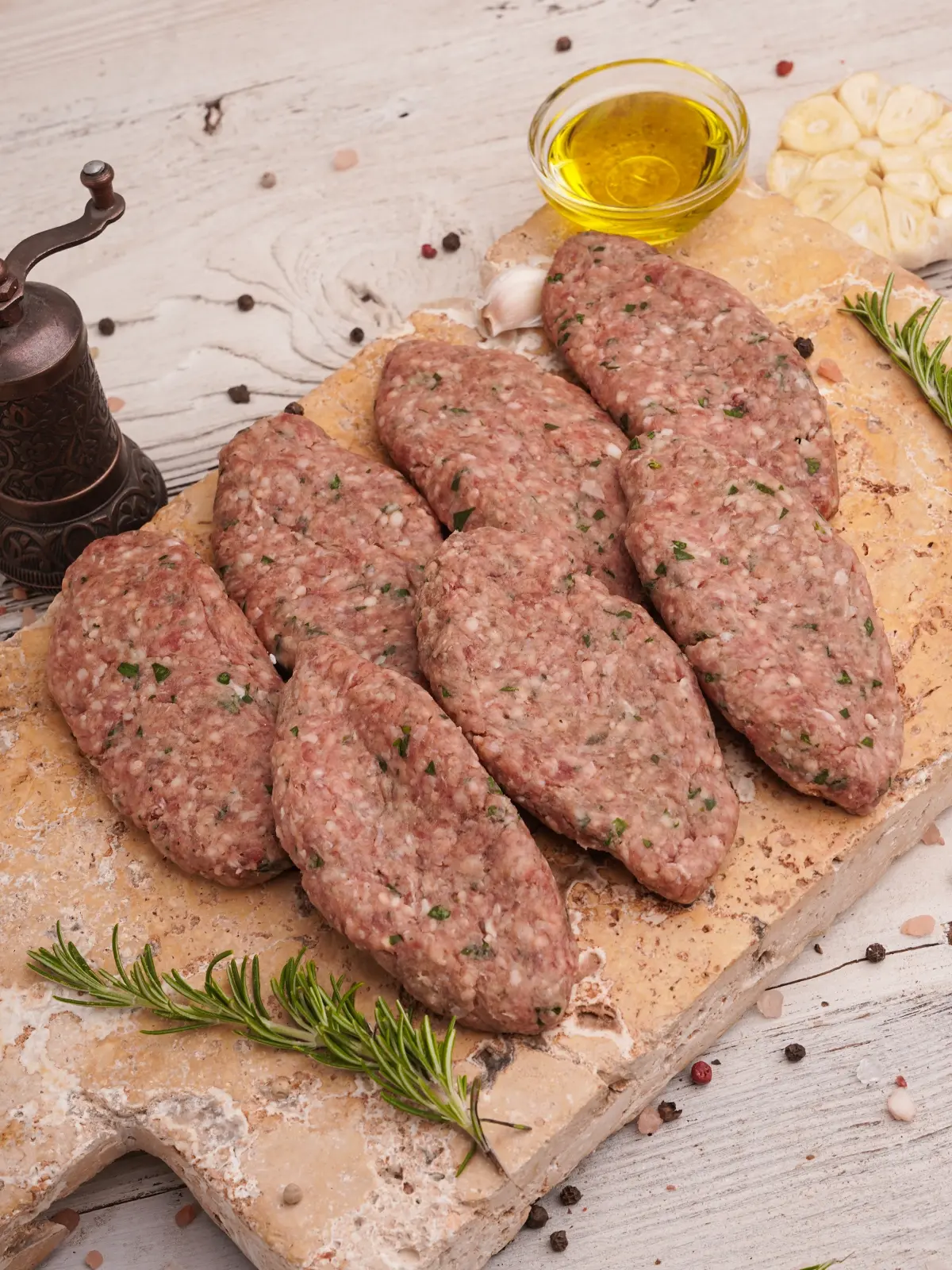 Sarımsaklı Maydonozlu Köfte